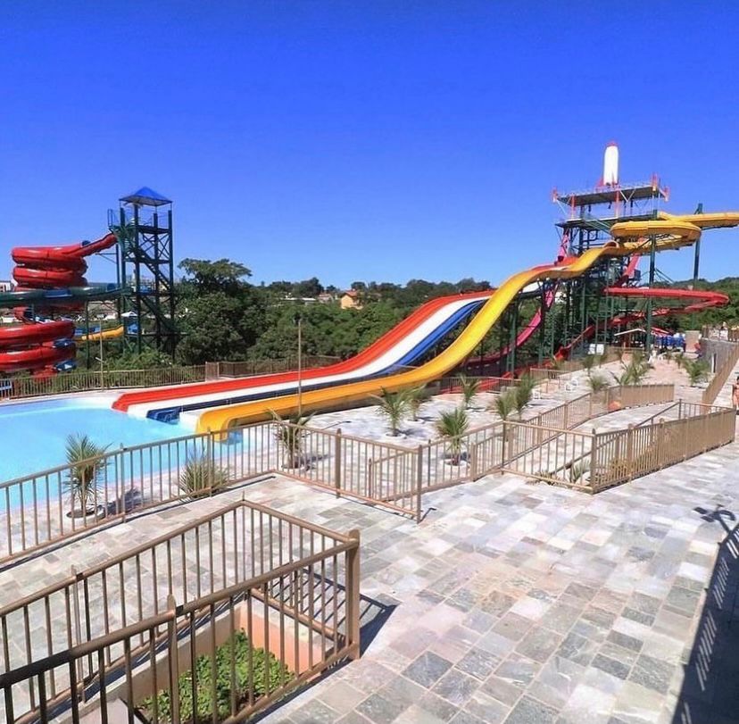 ae179dcb-c13d-4dc7-9e0a-412b2ab6d952